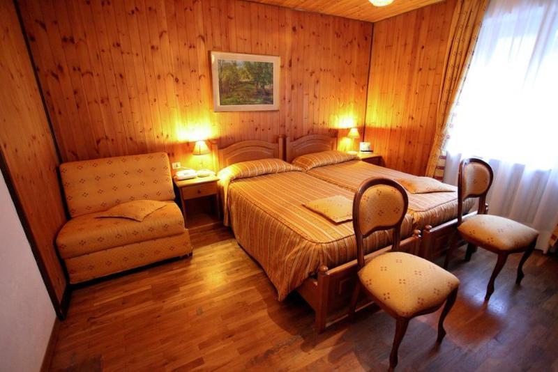 Hotel Berthod 쿠르마예 외부 사진