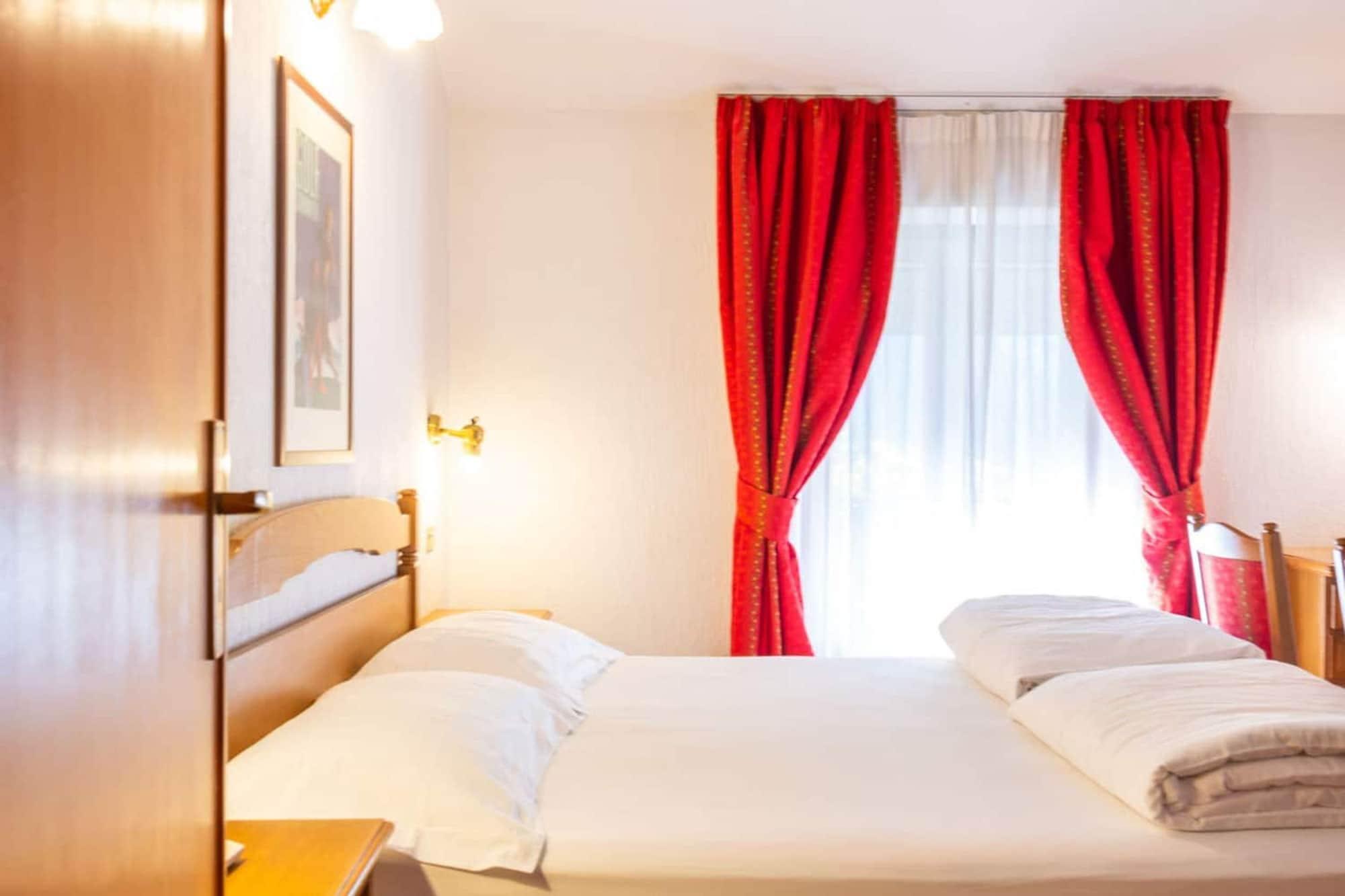 Hotel Berthod 쿠르마예 외부 사진