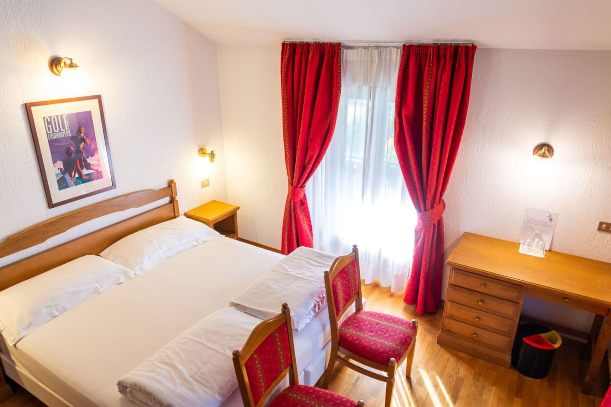 Hotel Berthod 쿠르마예 외부 사진